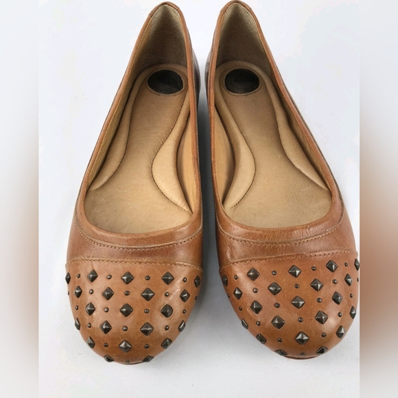 Nurture Scout Women's Size 7M Brown Leather Studded Flats - Picture 1 of 9